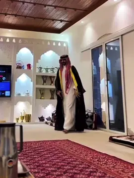 #CapCut وانا ولد شيخ لي هيبه وشخصيه#Funk #fyp #foryou #explore #4u #عبدالعزيز_بن_سعيد #ولد #شيخ #لي #هيبه #شخصيه @عبدالعزيز بن سعيد 