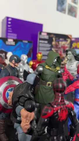 Doom putting up Hall of Fame level hatred #marvel #marvellegends #hasbro #fantasticfour #drdoom #figtok #galactus 