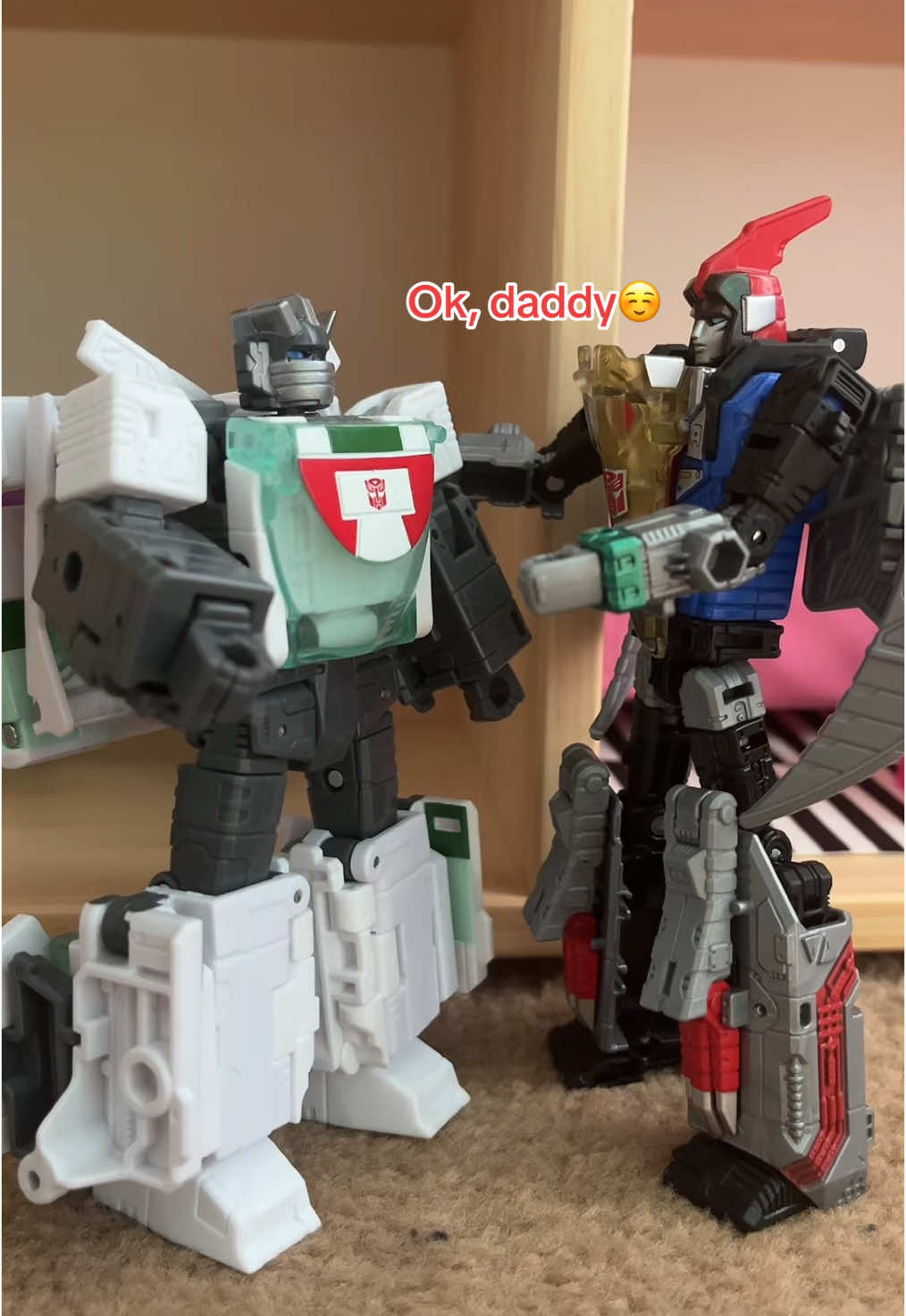 As if Wheeljack isn’t already calling himself the Dinobots’ dad🥹😭 #transformers #transformerstok #wheeljack #swoop #dinobots #maccadams #mtmte 