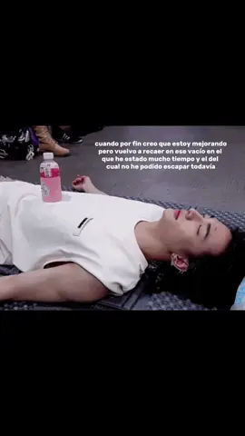 me he sentido tan mal últimamente que ya no sé que me pasa . . . #hyunjin #straykids #podercerdito❤️ #podercerdito❤️ #podercerdito❤️ #podercerdito❤️ #podercerdito❤️ #fyp #flopada #kpop #texto #identificarse #desanimado #recaer #recaida #viral @TikTok 