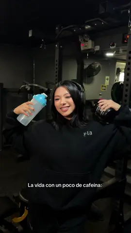 La vida con un poco de cafeína:  . . Y que mejor si viene de @ADN NUTRITION que tiene uno de los mejores pre entrenos 💪🏻💥 #Gym #GymTok #Fitness #preentreno #fyp 