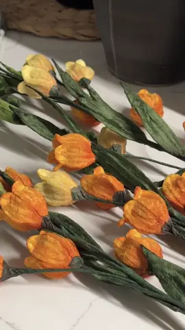 Pipe cleaner and love #idea #pipecleaners #pipecleanerart #handcrafted #handmadeuk #etsy #etsyuk #art #flowers #london #DIY #handcrafts #pipecleanerflowers #diyflowers #greenwichmarket #handmadeflowers #bouquet #gift #sale