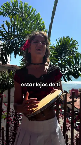 BESO 💋 @rosalia.vt @rauwalejandro homenagem a quem acredita que se emocionar é caminho precioso e de um sumo vital para o entendimento de si e da comunidade! Além disso o sabor de um 😘 é cura de ternura, erotismo e tesão pela vida, então se permita ser e doar carinho poissss: gostoso demais 💘 #namorados #kiss #pazsarinha #opandeiro #rosalia