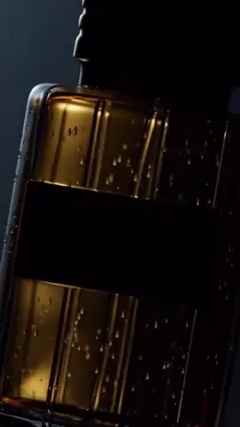 🟨 Bareeq Al Dhahab – Al Wataniah (Unissex/Masculino) Nome significa 