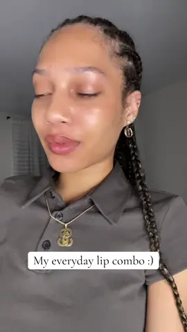 #creatorsearchinsights #lipcombo, #makeuptutorial, #fashiontips, #beautyhacks, #makeuplover