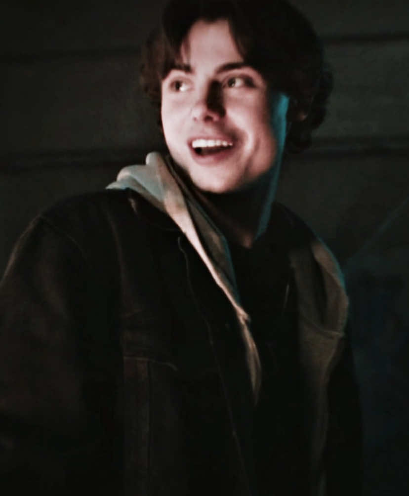 had that whole town mad as hell ㅤ #colehill #clowninacornfield #carsonmaccormac #rustvance #finalboy #slasheredit #quinnmaybrook #horroredit #adamcesare #ronniequeen #janetmurray #katiedouglas #fyp #frendo #colehilledit 