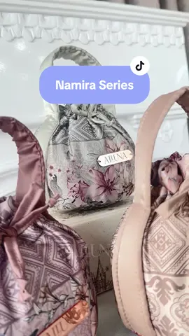 A sweet touch in every little corner 💫 Meet the adorable bag from Namira Prayer Set! Chic, charming, and totally functional because Namira PrayerSet knows that the little things make a big difference ✨ #mukena #prayerset #mukenamewah #mukenapremium #mukenacantik #fyp #fypシ゚ 