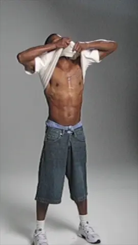 i’m leaking 💦👀 looking for tomorrow? 