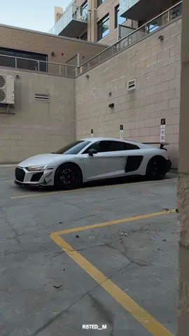 💨  #r8 #audir8 #audi
