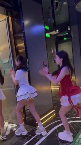 #許富貴 #西安星璨女团 