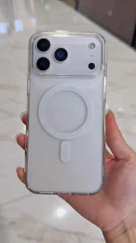 What do you think of the new iPhone 17? #iphone17 #iphone17promax #newiphone #phonecase #iphonecase #caseiphone #iphone #apple #case #clearcase #fyp #foryou #somostel 