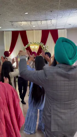 #punjabidj #djpunjabipulse #dj #fyp #fypviral #AllTimeFav #Can #punjabiwedding #ringceremony #grandwedding #punjabisong #ticktock #punjab #BramptonDJ #DanceAnthem #punjabi 