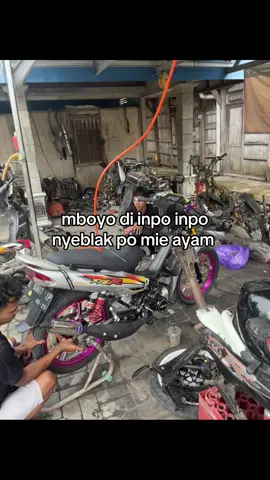jenuh nek bengkel🗿#f1zrmilkun #2tak #f1zr #fyp 