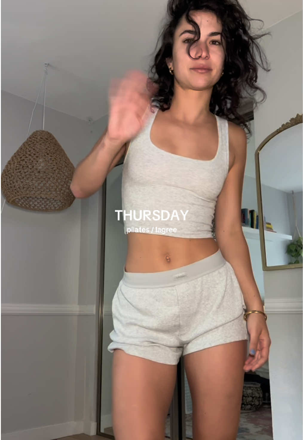 always leave these classes already sore 🥲 #weekofworkouts #pilatesvlog #lagree #gymmakeup 