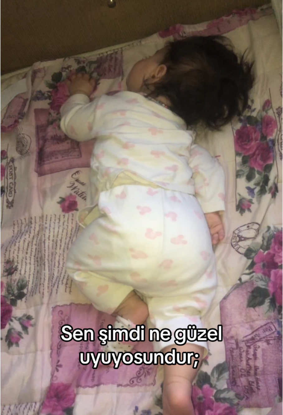 Günaydın 🤗  #günaydın #uyku #keşfet #fypシ゚ 