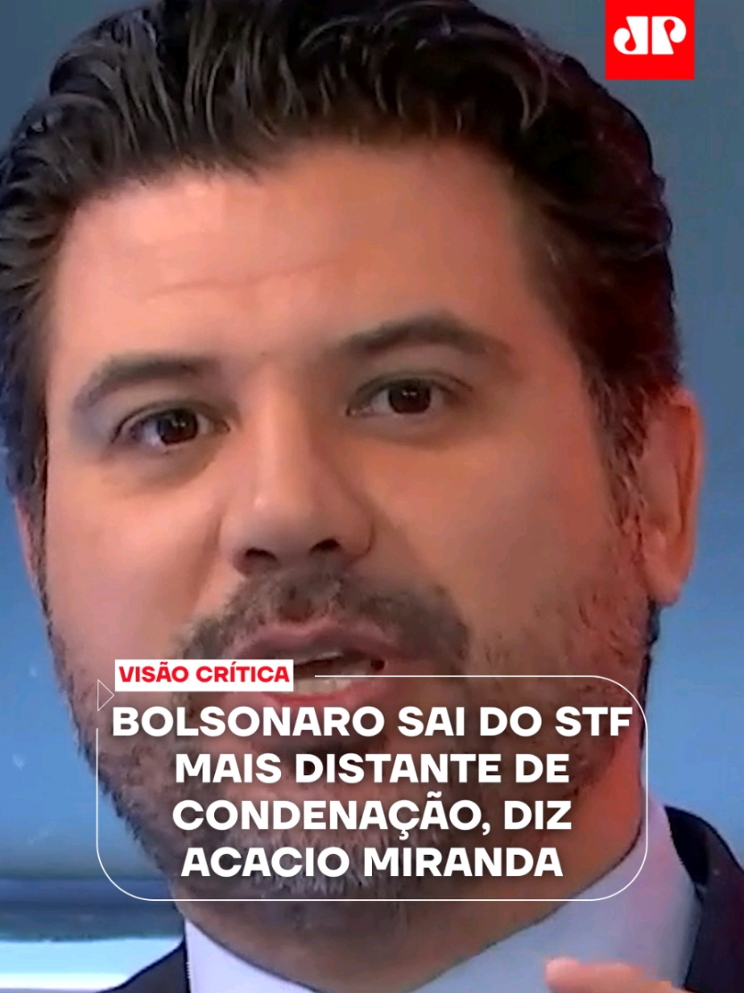 Ao longo desta semana, o Supremo Tribunal Federal ouviu réus do chamado “núcleo central” da suposta tentativa de golpe de Estado que está em julgamento na Corte. Entre os presentes, o ex-presidente Jair Bolsonaro (PL). Em entrevista ao Visão Crítica, o doutor em Direito Constitucional Acacio Miranda avaliou como o ex-mandatário se desempenhou no processo. “Ele saiu um pouquinho mais longe de uma eventual condenação”, comentou. Confira o programa completo no Youtube da Jovem Pan. 📺 Confira na JP News e Panflix #VisaoCritica #JovemPanNews #STF #Bolsonaro #Julgamento 