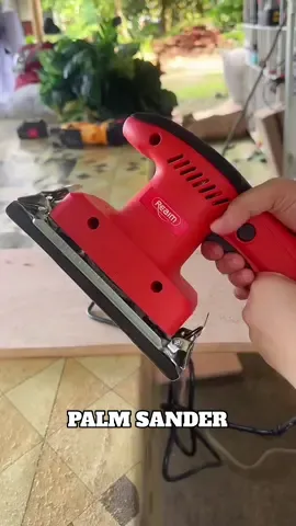 Dahil tamad ka sa pagliliha ng mano mano mag invest ka nito para ma solusyonan mo na ang katamaran mo! #palmsander #sandingmachine #electricsander #sander #reaim #reaimpalmsander #reaimelecttrictools #powertools #diytools #tools @REAIM Philippines 