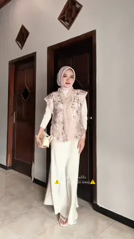 Membalas @Miniemandjha ootd ke kondangan lagii #ootdkondangan #kondangan #kondanganoutfit #kondanganootd 