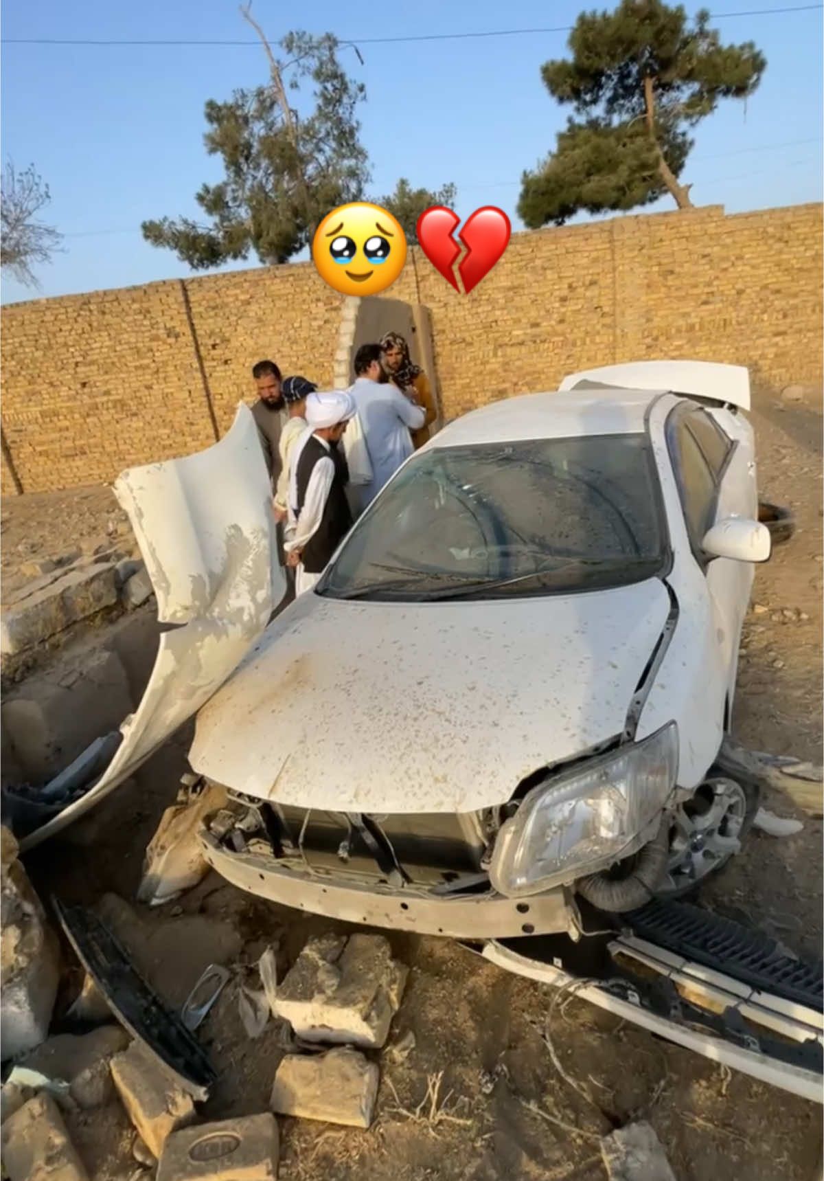 Today airport road accident 🥹 #ourquettaofficial #quetta #accident #unfreezemyacount #viral #video 