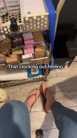 End of a long work day 🥱 #justagirl #worklife #pedicure 