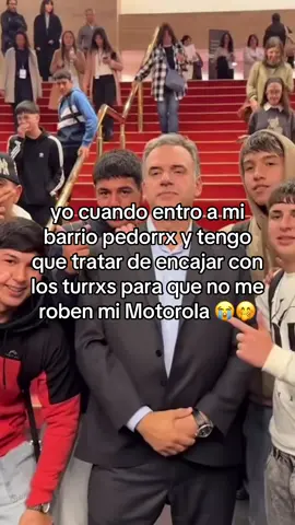 Todo es risas hasta que se enteren que ese es el presidente #paratiiiiiiiiiiiiiiiiiiiiiiiiiiiiiii #foryoupage #devoraste💋 #foryou #parati 