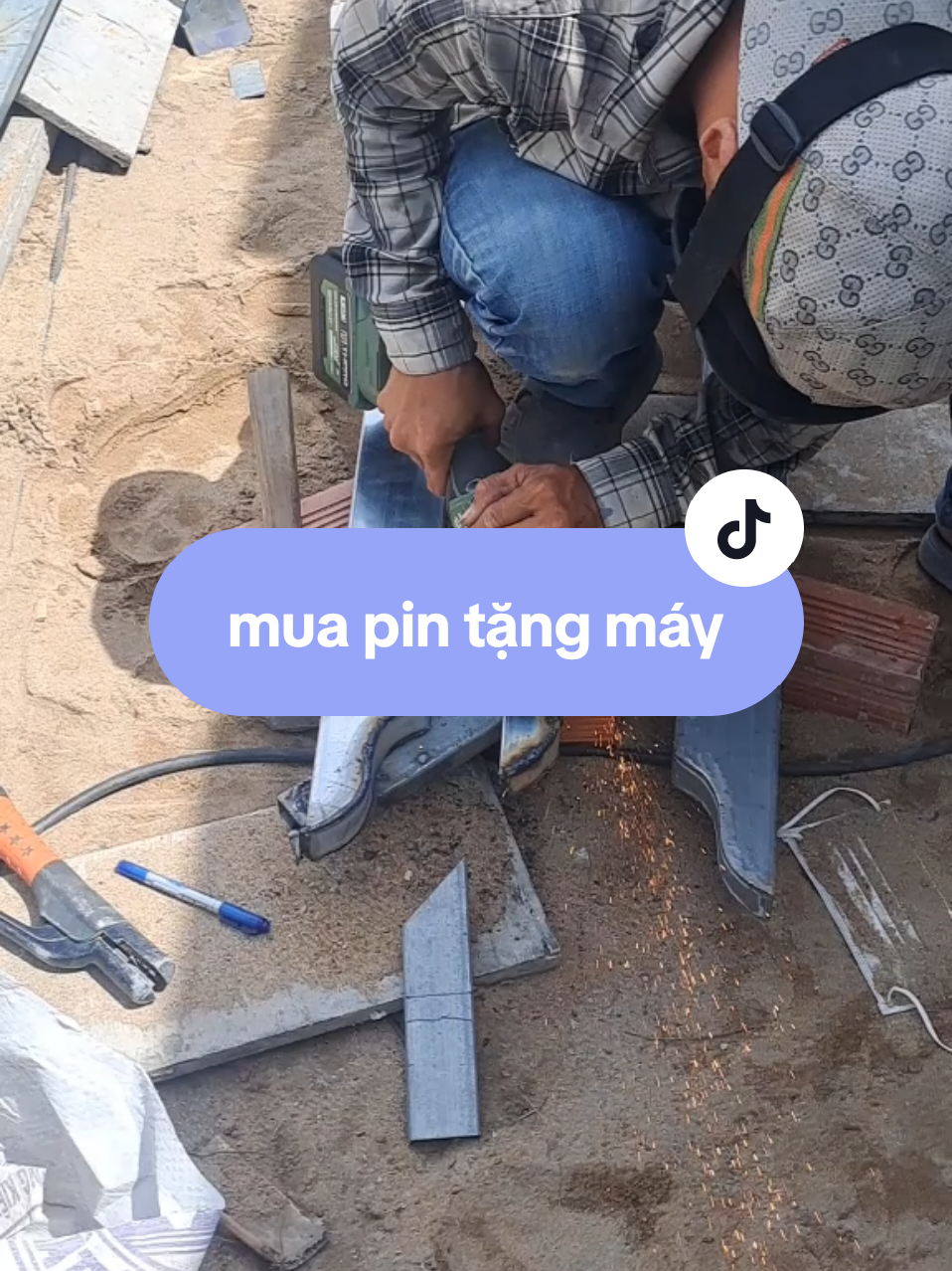Trả lời @tomto692 Mua pin 20cell tặng thân máy cắt@Sơn Ađu 