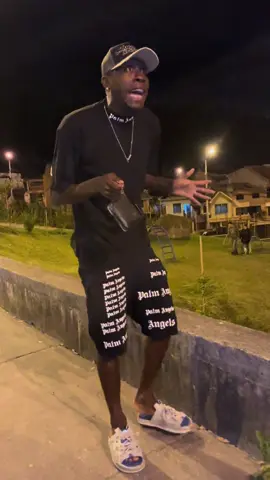 Jajaja clarito es 🤣🤣#cuenca_ecuador🇪🇨❤️_viral_tiktok #viralvideo🔥 #futbolistas #viral #peloteros #humor #cuenca_ecuador🇪🇨❤ 