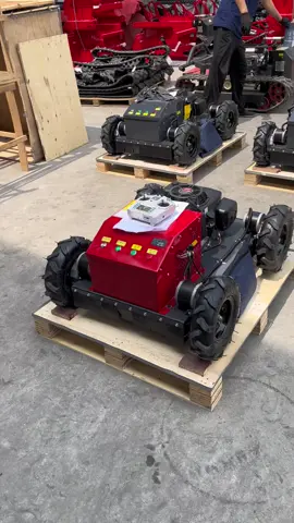 WhatsApp+8615898639398 Email:xiaofangplum@gmail.com Wechat: +8618754709939 Four-wheel remote control lawn mower，Sent to Australia,Manufacturers of remote control mowers, crawler mowers, remote control mowers, off-road tank mowers, remote control mowers for landscaping. #Remotecontrolmower #mower #lawnmower #garden #greening #orchard #lawn