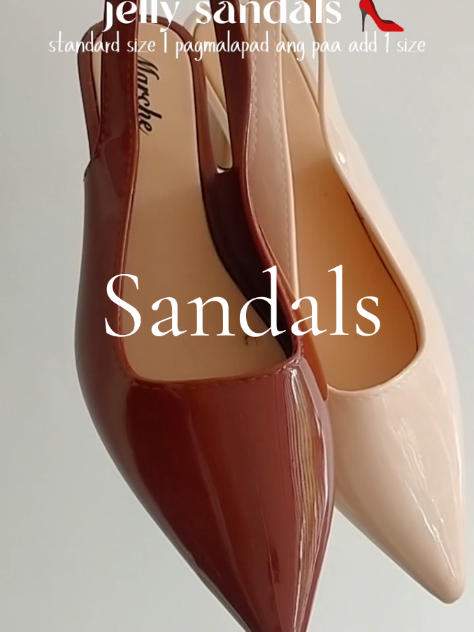 Ganda nito sis! glossy, standard size.  kapag malapad ang paa add kalang 1 size #sandals #sandalsforwomen #jellysandals #sandalsrecommendations 