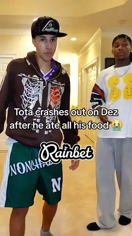 Tota not playing with Dez 💀 #tylil #tylilshow #tylilshowclips #totaamc #tota #Dez #amp #crashout #calledout #twitchtok #twitchstreamer #twitchmoments #4upageonly #trending #viral #xyzbcafyp #fyp #4upageplz