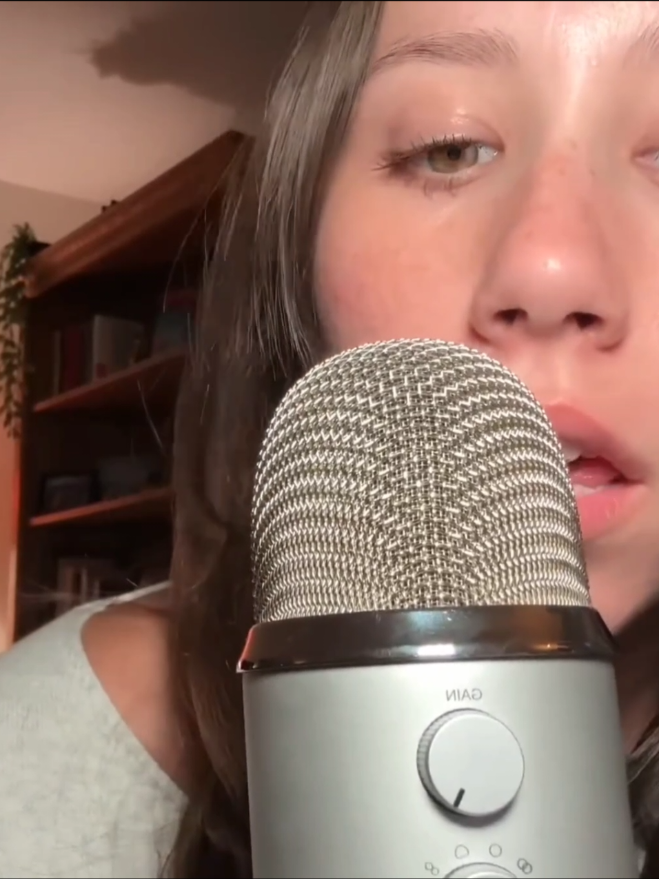 ASMR MOUTH SOUNDS 👅  #asmr #asmrmouthsounds 