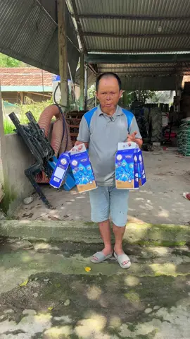 Combo giấy ăn Sipiao treo tường ạ. Em Khang cảm ơn cô chú nhiều ạ #giayansipiao #sipiao #xuhuong 