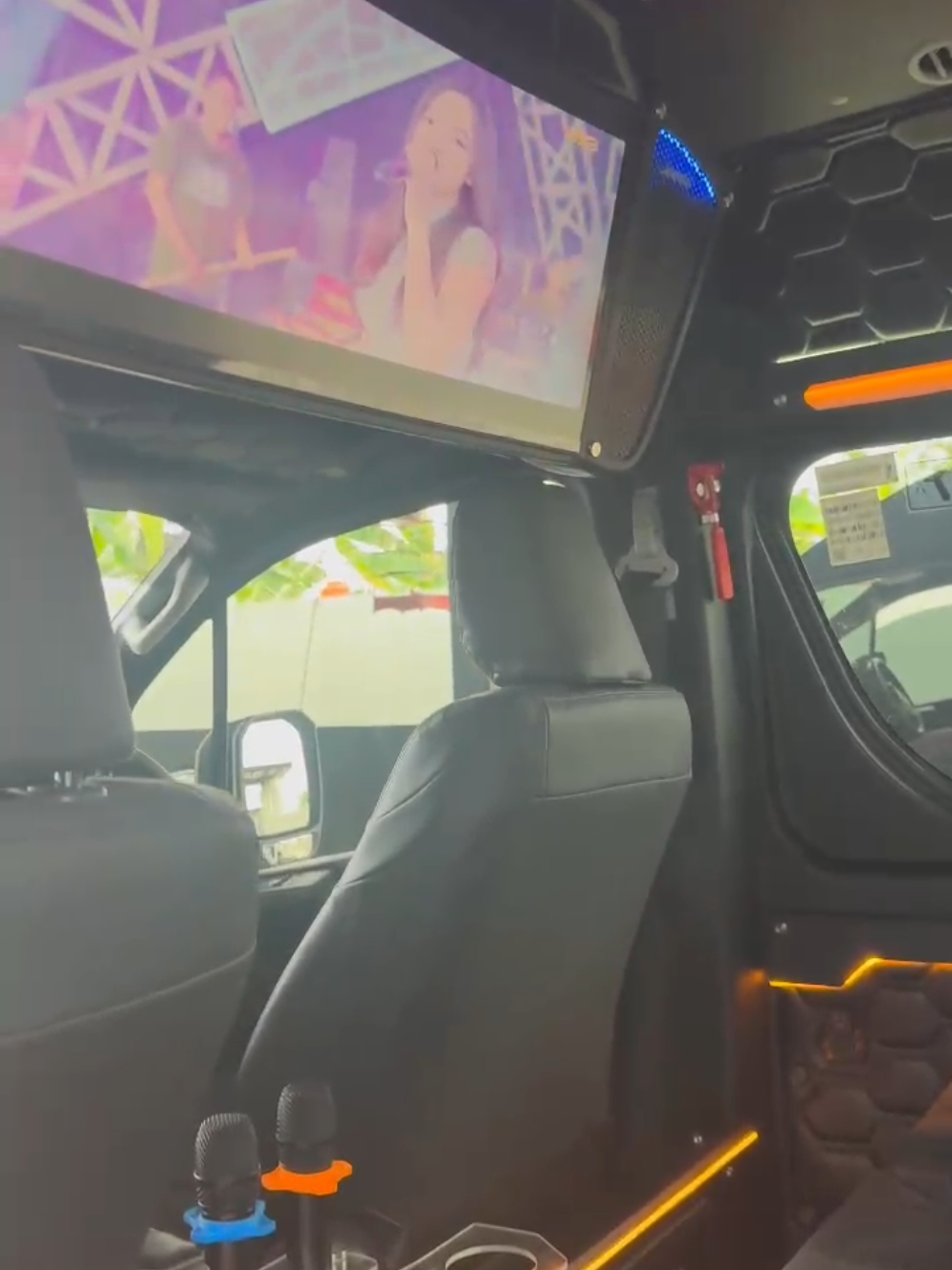 HIACE PREMIO 14 SEAT ✅  ☎️ 082281851226  #rentalmobilklaten #sewamobilklaten #rentalmobilklaten24jam #rentaljogja #sewamobiljogja #divatransportklaten #klaten24jam #fyp #fypシ #hiaceklaten #hiacepremio #hiacejogja #sewahiaceklaten #hiacepremio #hiaceindonesia 