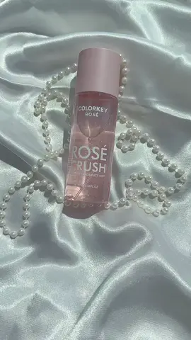 Thơm lắm mấy bà😍rất nên có ẻm trong túi nho🫶#moccriviu #unbox #bodymist #colorkey #rosécrush #xuhuong #viral #fyp 