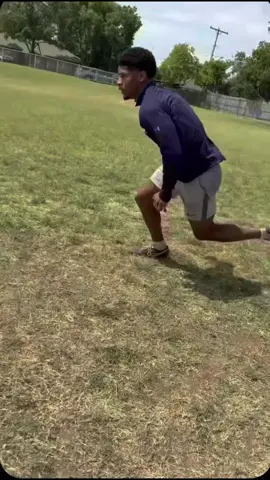 Out the way grinding ‼️ #foryoupage #d1athlete #football #offseason #fy #college #outtheway 