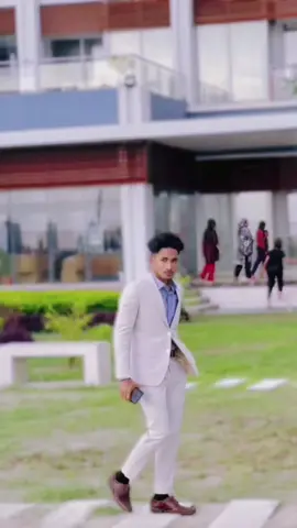 Silently waiting for that one fly! . . . #viral #happy #foryou 