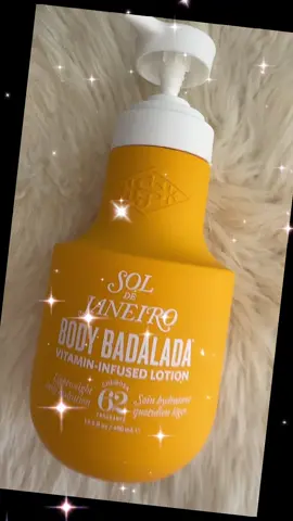 Super texture par contre beaucoup moins parfumée que les autres produits @Sol de Janeiro @Manor AG #soldejaniero #badalada #beauty #BeautyTok 