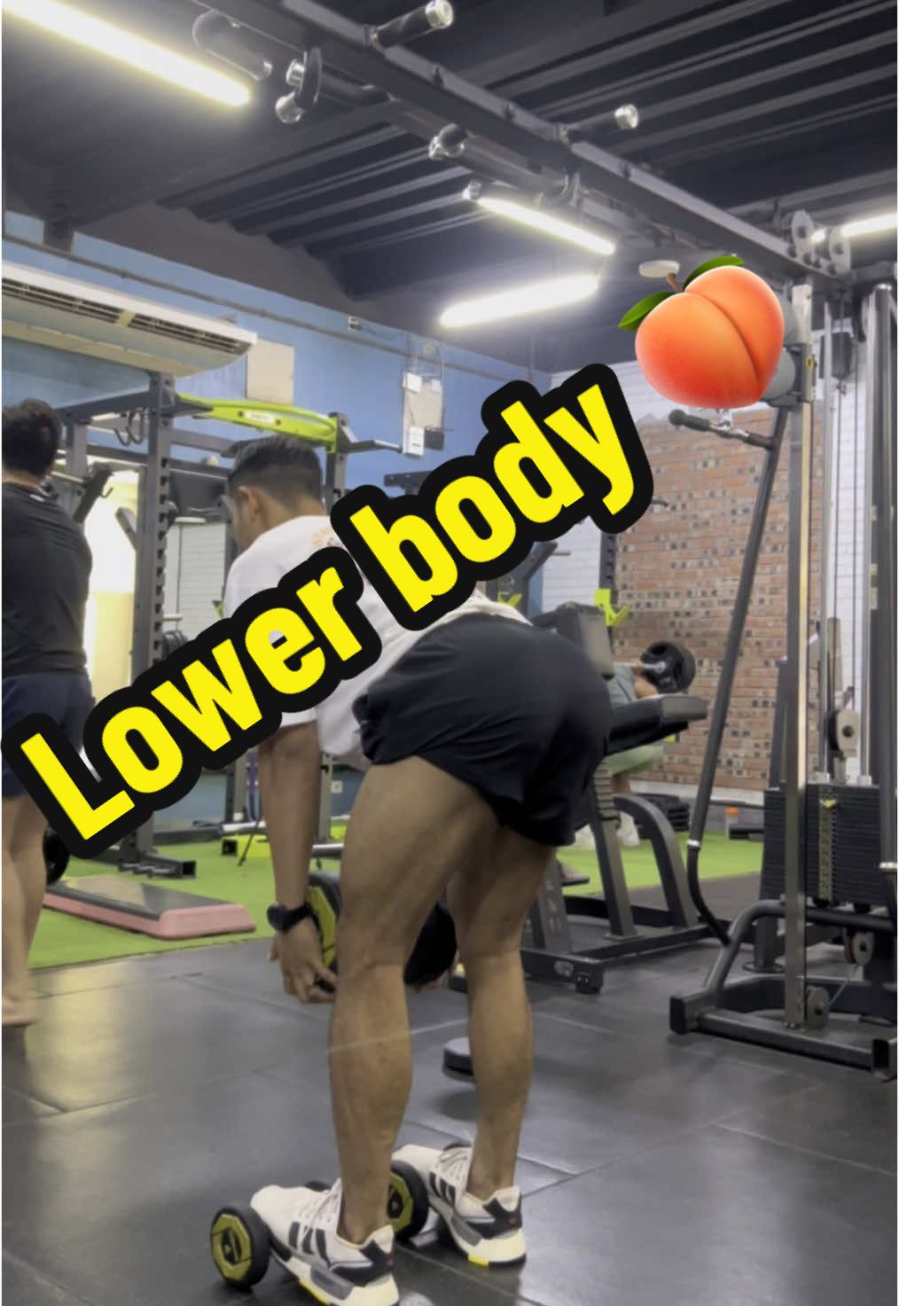 #fypシ゚viral #GymTok #personaltrainer #mandalay #gymmotivation #lowerbodyworkout 