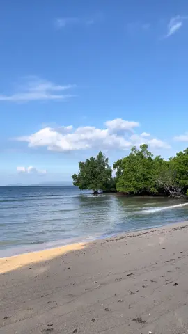 Larantuka dengan pantainya ✨ #larantuka_florestimur #masukberandafyp #nttpride🏝🔥fypシviral #pantailarantuka🏝 