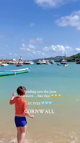 Have you seen the weather forecast ☀️☀️☀️ bring on the heatwave Cornwall 🔥 #cornwall #cornwalltiktok #beachlife #stives #heatwave #june #cornwalllife #traveltiktok 