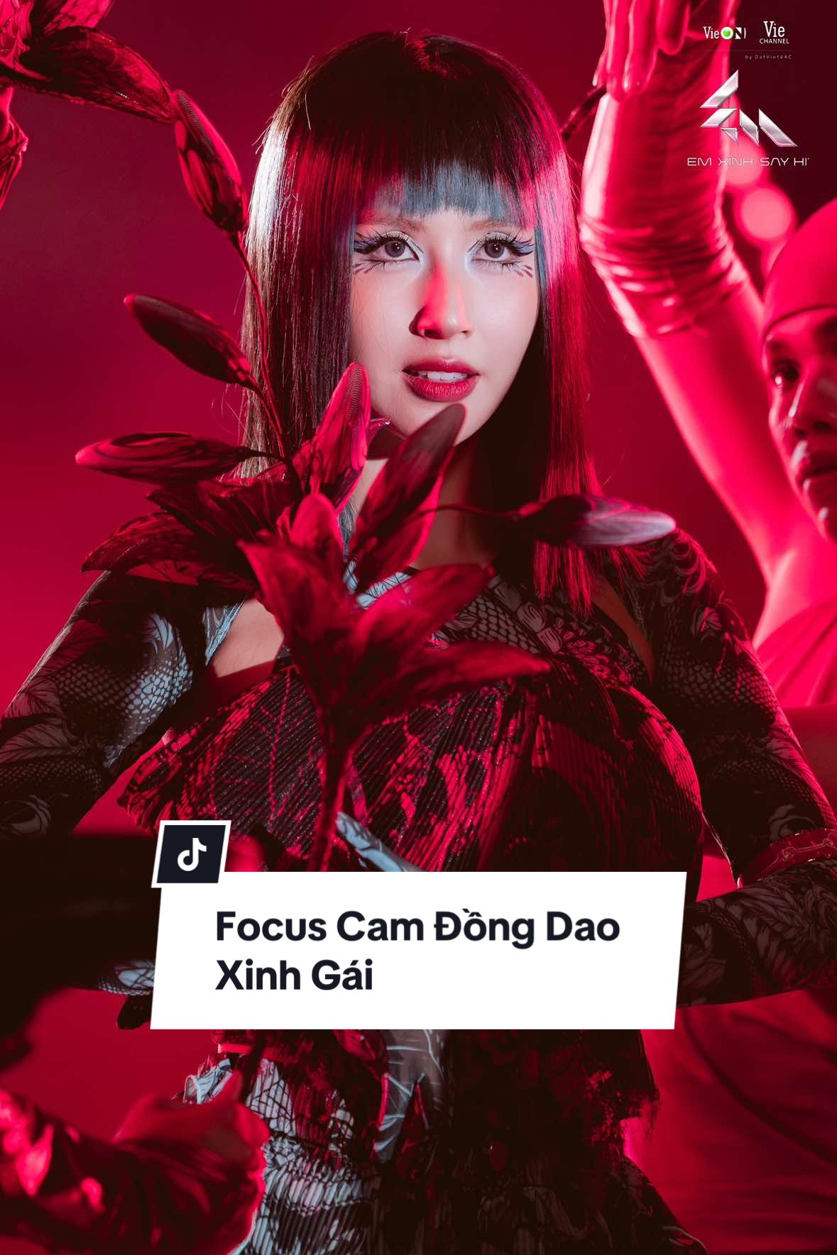 Xem 126 lần mà vẫn ko hiểu hay ở đâu #EmXinh #EmXinhSayHi #QuynhAnhShyn #VieChannel #VieON #DatVietVAC 