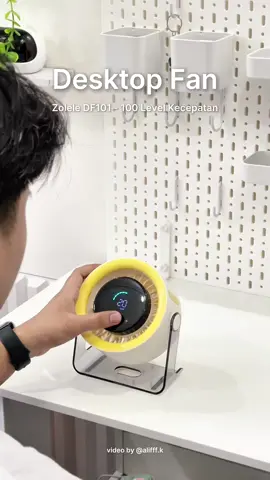 Penolong banget yang kesehariannya kerja di depan komputer atau di atas meja, supaya udara tetap sejuk tapi ga boros listrik dan praktis bisa pakai desktop fan satu ini ✨ Cuss samaan 🛒 #desktopfan #kipas #kipasportable #kipasmeja #kipasanginportable #kipasportablemurah #kipasmini #kipasanginmini #kipasmini #zoleleindonesia 