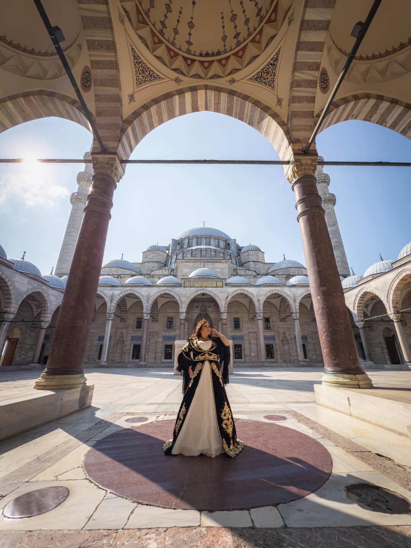 Великолепный век 😍✨ Фотосессия в Стамбуле 📸 📸 @tayli.photo #beautifuldestinations #фотографстамбул #photographeristanbul #великолепныйвек #magnificentcentury #videographeristanbul  #видеографстамбул 