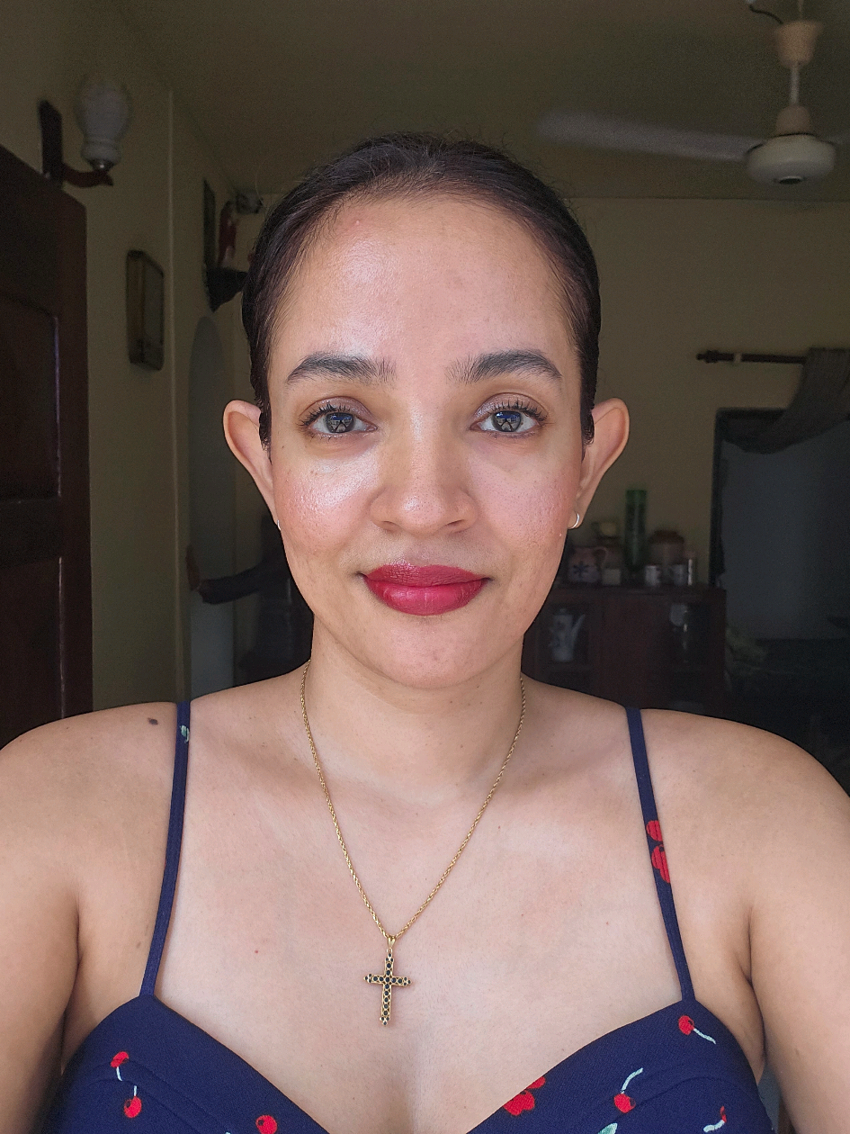 ✨ Truth or Dare? I dared to glow up! 💄 From bare face ➡️ soft glam lunch look 💅 #MakeupTransformation #TruthOrDareTrend #SimpleMakeup #GRWM #NoMakeupToMakeup #SoftGlam #TikTokBeauty #MakeupRoutine #ViralTransition #TikTokShopReady Follow for more glow-ups & beauty tips! 💖