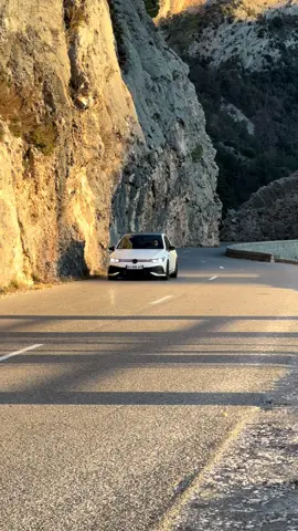 Volume up 🌪️ #vw #golf8gti #golf8r #golfgti #golfr #fypシ 