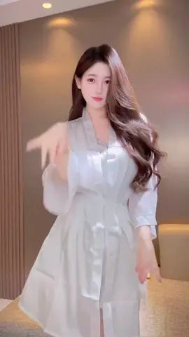 Sắc đẹp tại tâm, mắt người định đoạt. #dance #dancechallenge #fyp #foryou #viral #foryoupage #xuhuong #trending #parati #viravideo #cupcut #tiktok