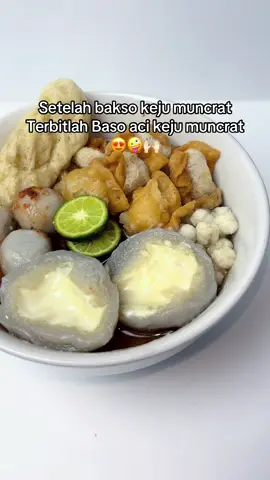 Cuma di gudangsnack, keju muncrat versi lebih murcee bestt 🤩🤤🤤  #gudangsnacktgr #basoaci 