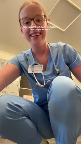 Today I scored a free chai latte, did a 3D CAM, did an ACE exam, and had a nice lunch #australia #foryou #medstudent #medschool #medicine #placement #studytok #studytips #study #unistudent #university 