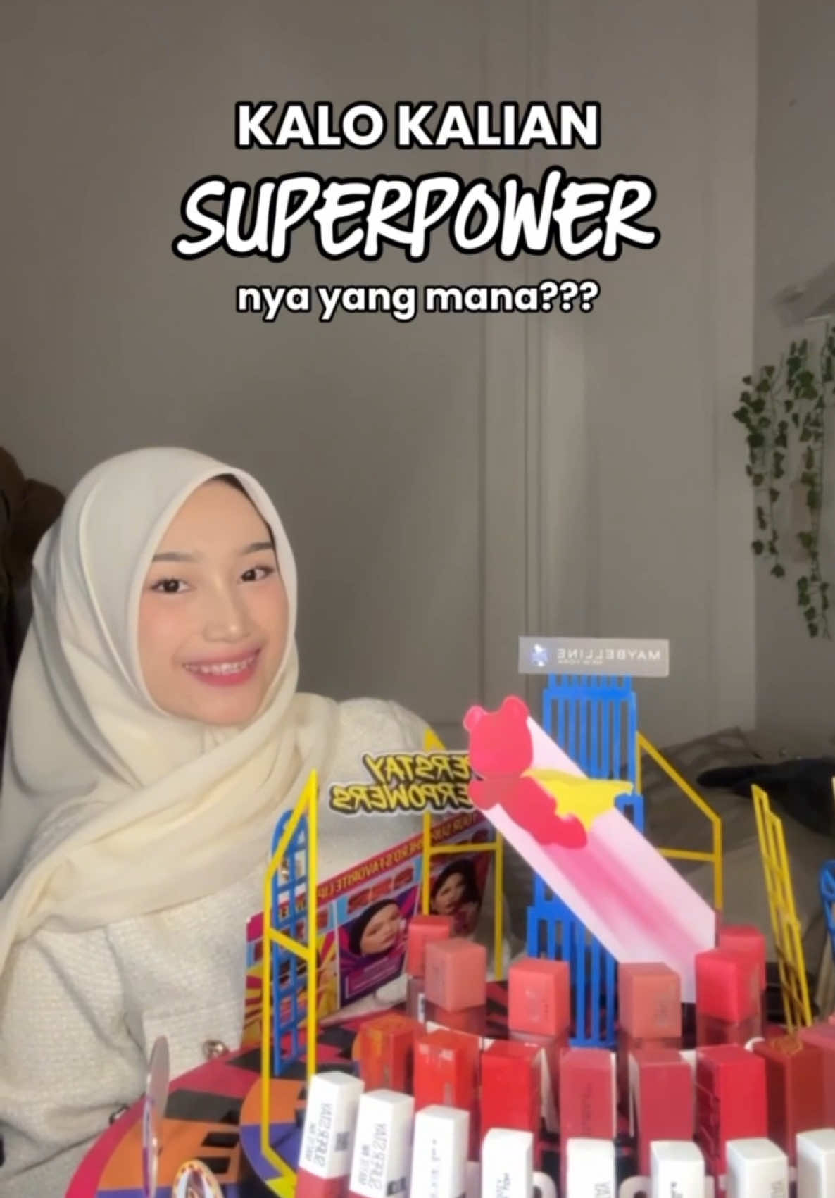 suka bangett sama perlippie dari maybelline karena se-TAHAN BANTING ituuhh😩❤️@maybelline_indonesia #80SuperstaySuperpowers #WeAreMaybelline #makeup #lippies
