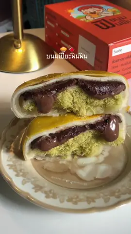 🙌🏻มาๆสั่งมาลอง แพคเกจห่อมาดีน้าาแป้งไม่แข็งก็คือแป้งเปี๊ยะปกติ แต่นอย🥹 ไส้คูนาฟ่าไม่กรอบไม่ฉ่ำ ยังเข้าไม่ถึงช็อคโกแลตดูไบ รู้สึกรสชาตินูเทลล่าเด่นกว่า รวมๆอร่อยกินได้ ไม่ได้ว้าวเท่าไหร่💚#ขนมเปี๊ยะ #เปี๊ยะลาวา #เปี๊ยะฟินฟิน #ขนมในtiktok 